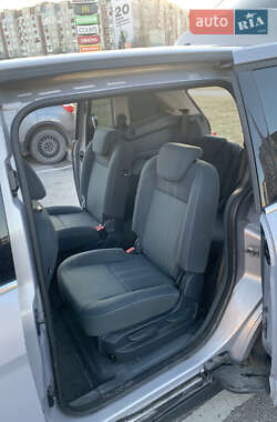 Минивэн Ford Grand C-Max 2010 в 