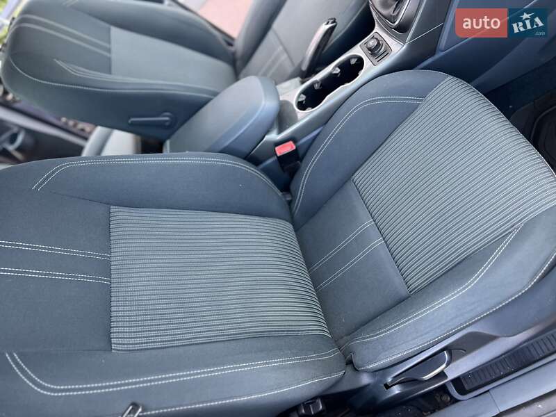 Минивэн Ford Grand C-Max 2013 в Стрые