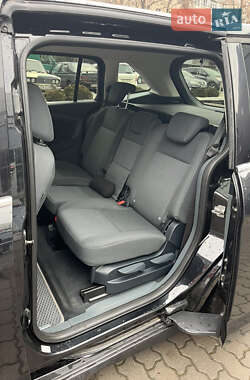 Минивэн Ford Grand C-Max 2012 в 