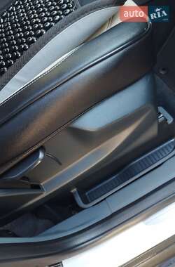 Минивэн Ford Grand C-Max 2011 в 
