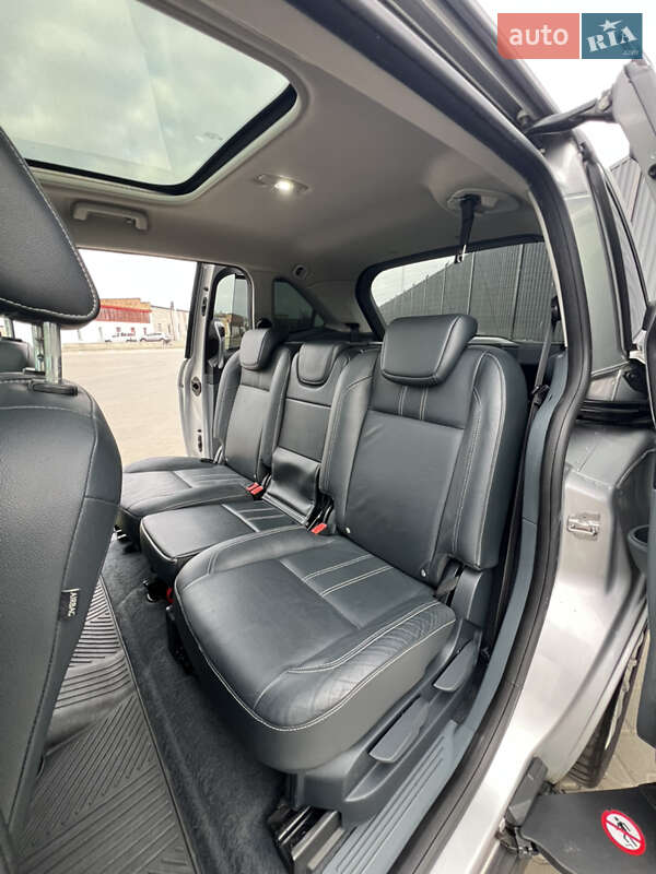 Мінівен Ford Grand C-Max 2011 в Луцьку