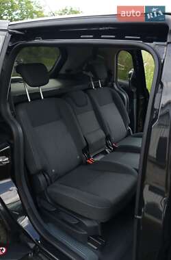 Минивэн Ford Grand C-Max 2011 в 
