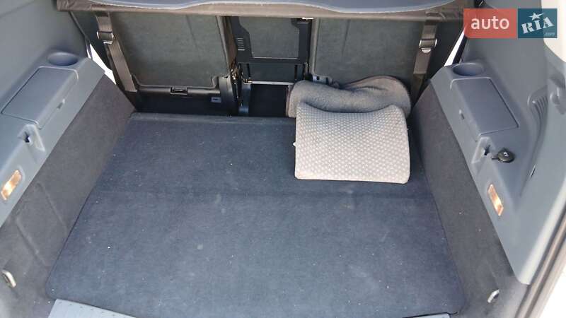 Минивэн Ford Grand C-Max 2011 в Тернополе