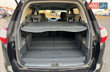 Минивэн Ford Grand C-Max 2011 в 