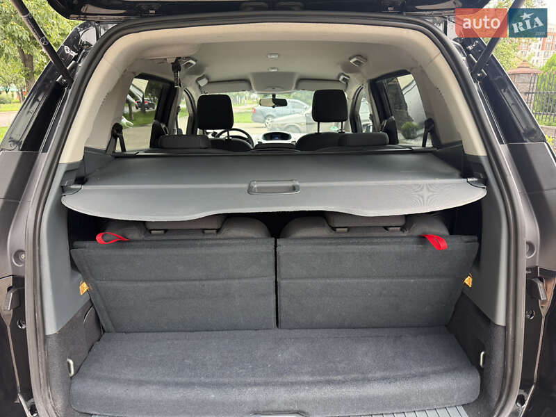 Минивэн Ford Grand C-Max 2011 в Ровно