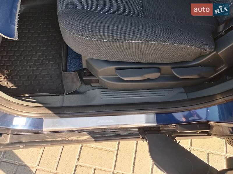 Минивэн Ford Grand C-Max 2011 в Житомире