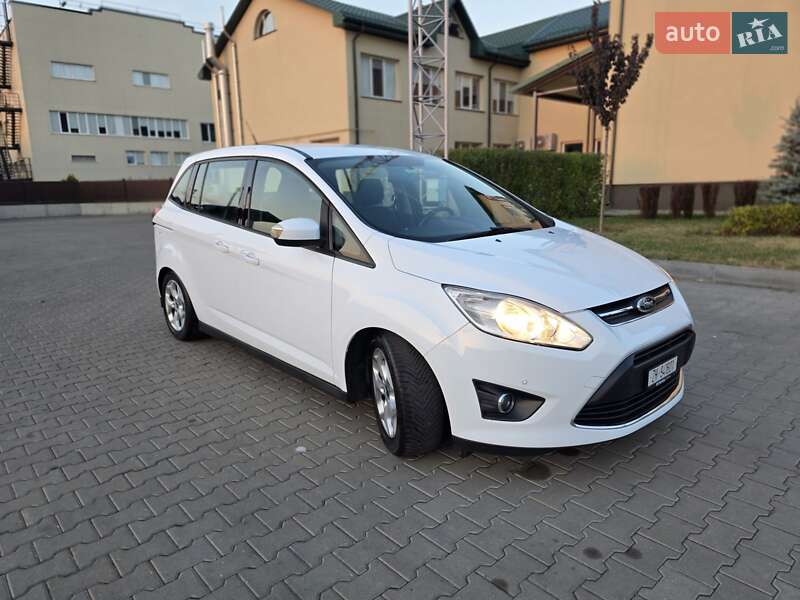 Минивэн Ford Grand C-Max 2010 в 