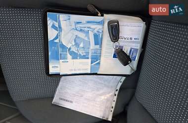 Минивэн Ford Grand C-Max 2010 в 