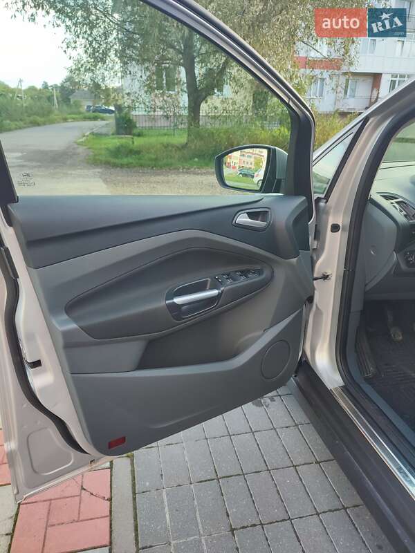 Минивэн Ford Grand C-Max 2014 в Долине фото 36 Минивэн Ford Grand C-Max 2014 в Долине