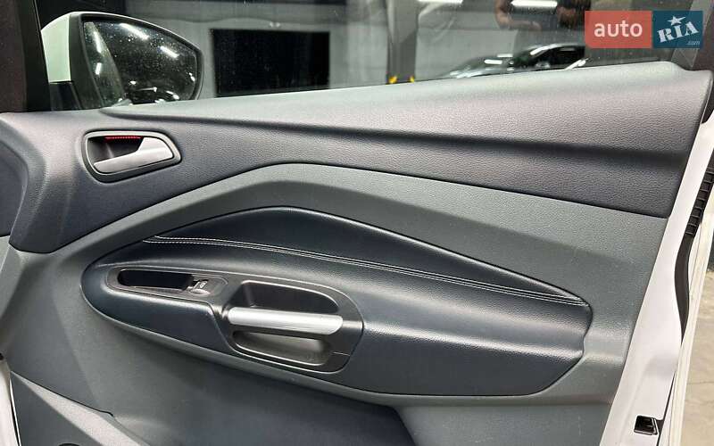 Мінівен Ford Grand C-Max 2011 в Чернівцях