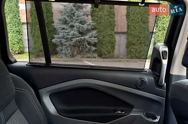 Минивэн Ford Grand C-Max 2011 в 