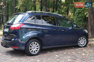 Мінівен Ford Grand C-Max 2010 в  фото 25 Мінівен Ford Grand C-Max 2010 в