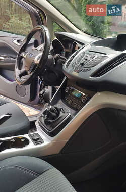 Мінівен Ford Grand C-Max 2010 в  фото 39 Мінівен Ford Grand C-Max 2010 в