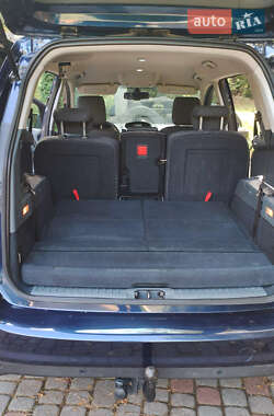 Мінівен Ford Grand C-Max 2010 в  фото 58 Мінівен Ford Grand C-Max 2010 в