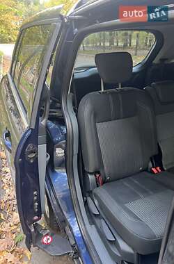 Мінівен Ford Grand C-Max 2011 в 