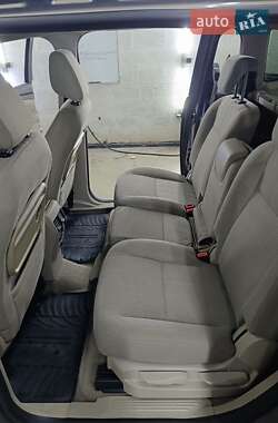 Мінівен Ford Grand C-Max 2011 в  фото 14 Мінівен Ford Grand C-Max 2011 в