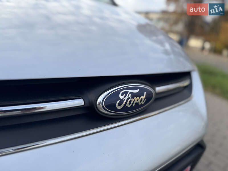 Минивэн Ford Grand C-Max 2012 в Ровно