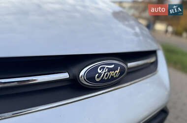 Мінівен Ford Grand C-Max 2012 в  фото 17 Мінівен Ford Grand C-Max 2012 в