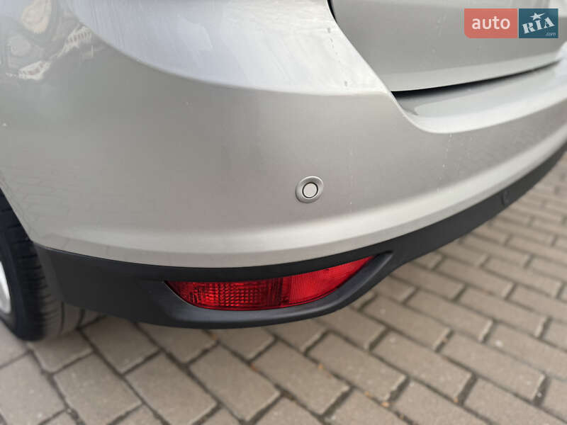 Минивэн Ford Grand C-Max 2012 в Ровно