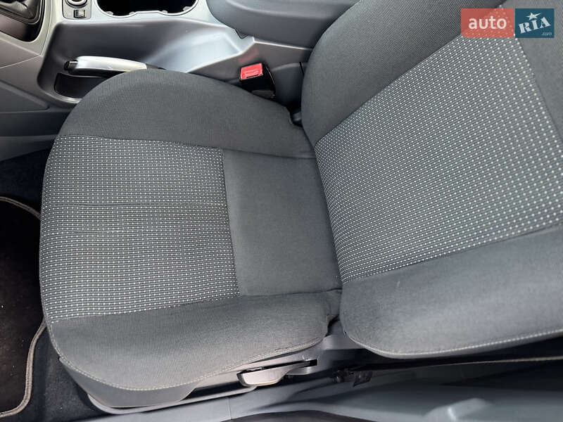 Минивэн Ford Grand C-Max 2012 в Ровно