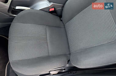Мінівен Ford Grand C-Max 2012 в  фото 27 Мінівен Ford Grand C-Max 2012 в