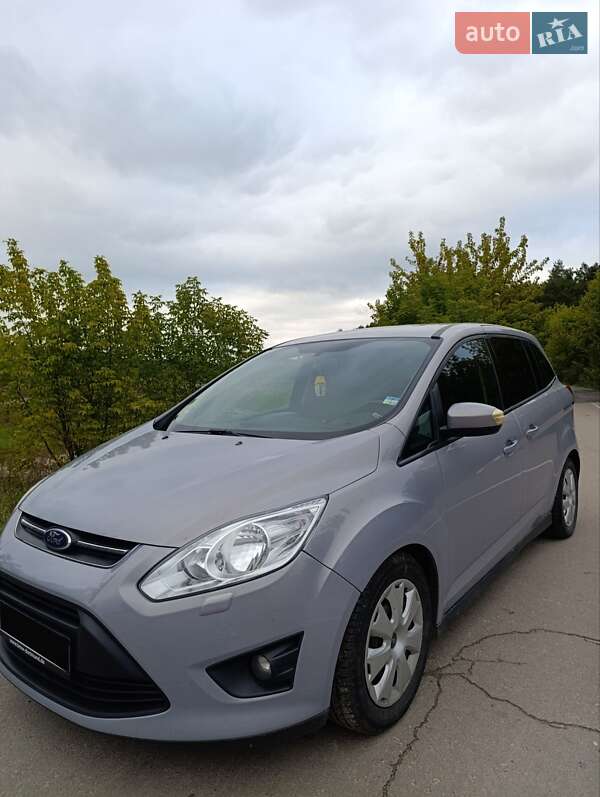 Ford Grand C-Max 2010 Ford Grand C-Max 2010