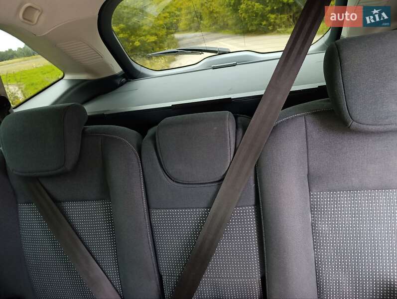 Минивэн Ford Grand C-Max 2010 в Кременце