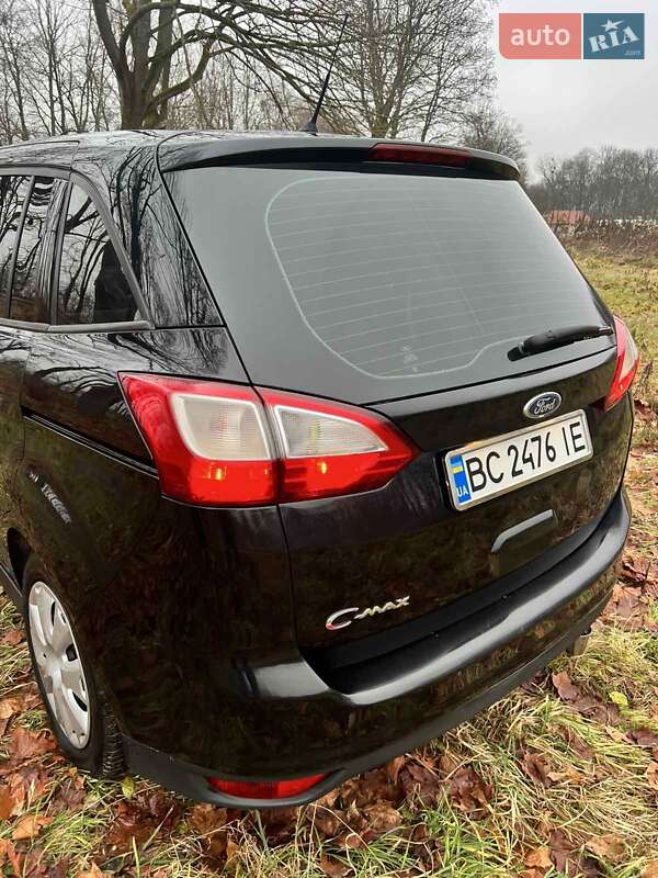 Минивэн Ford Grand C-Max 2011 в Городке