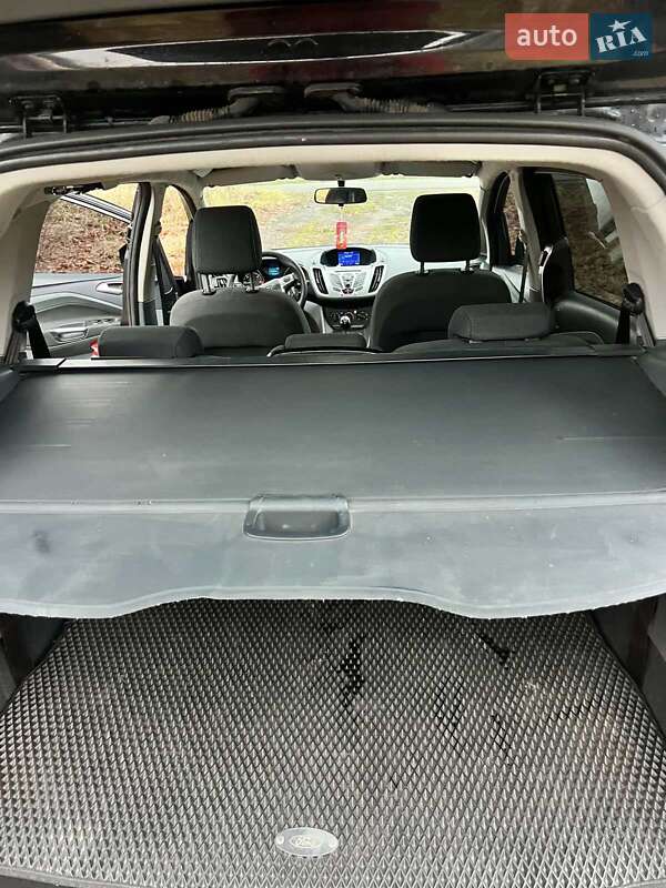 Минивэн Ford Grand C-Max 2011 в Городке