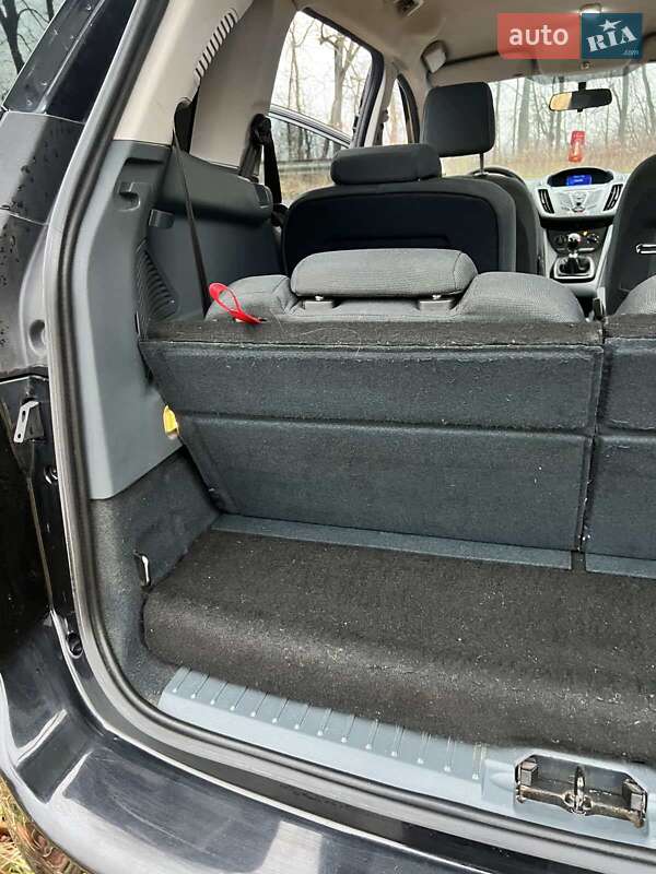 Минивэн Ford Grand C-Max 2011 в Городке