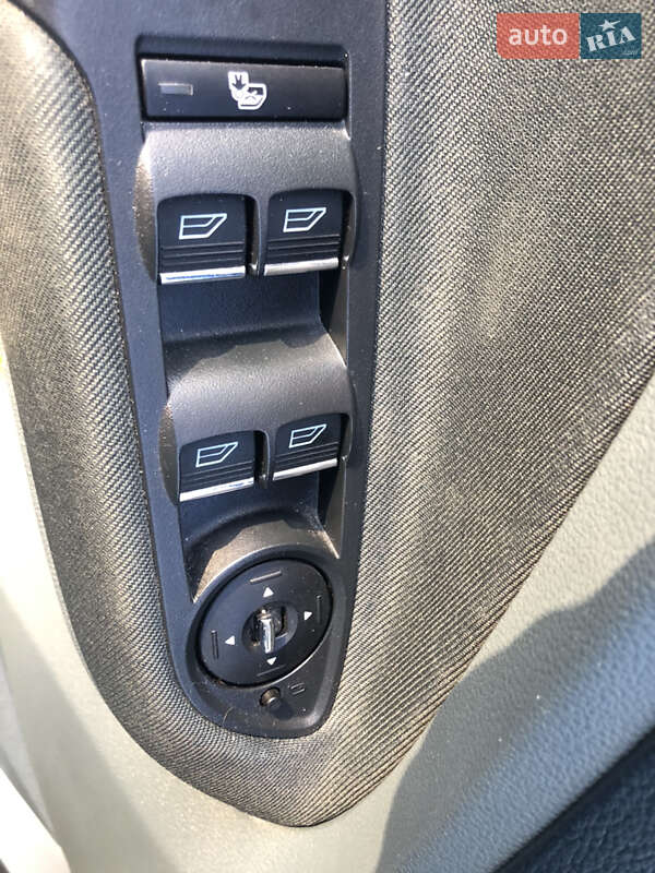 Минивэн Ford Grand C-Max 2010 в Мукачево