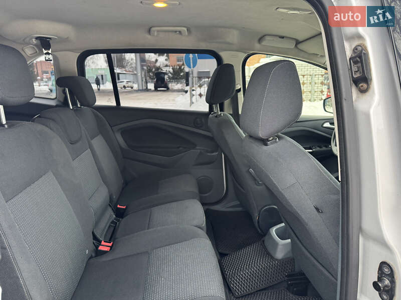 Минивэн Ford Grand C-Max 2012 в Лубнах