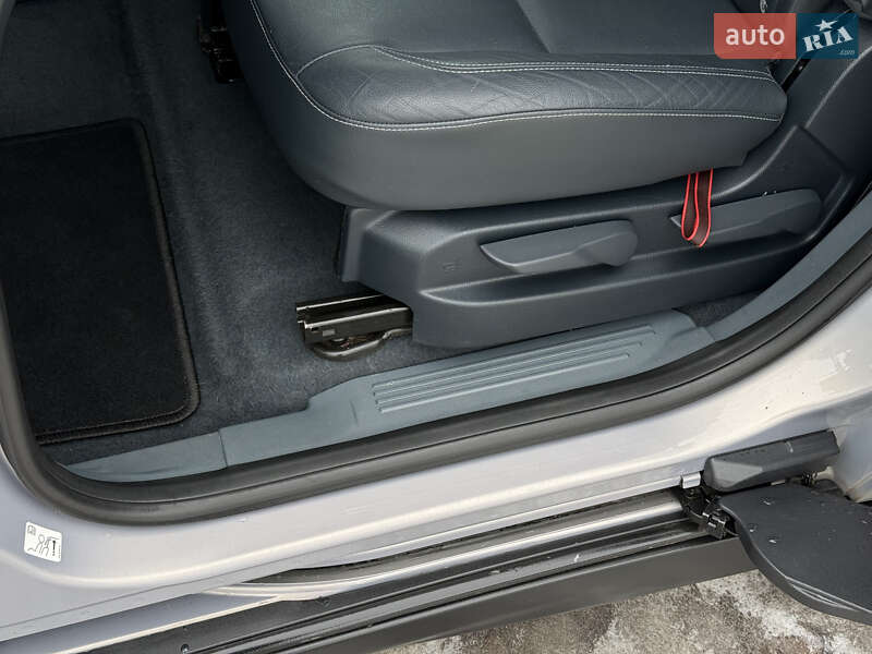 Мінівен Ford Grand C-Max 2011 в Стрию