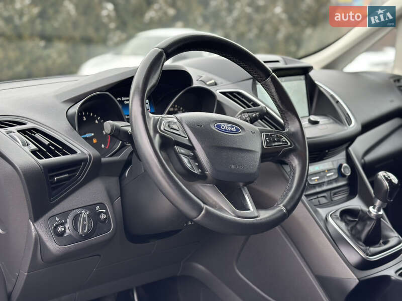 Минивэн Ford Grand C-Max 2017 в Дрогобыче