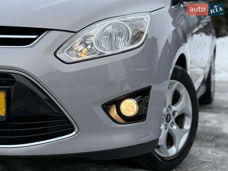 Минивэн Ford Grand C-Max 2011 в Стрые