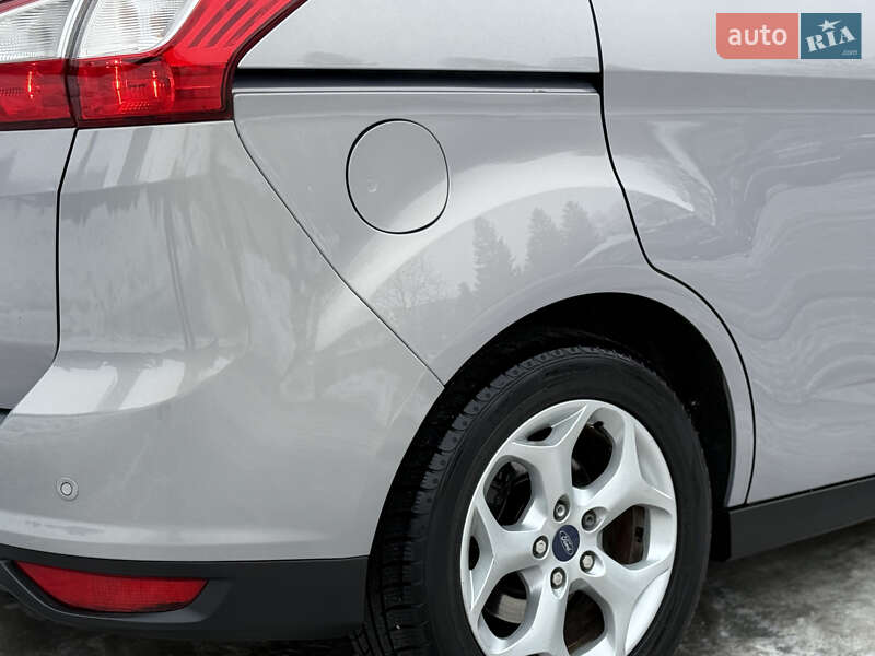 Минивэн Ford Grand C-Max 2011 в Стрые