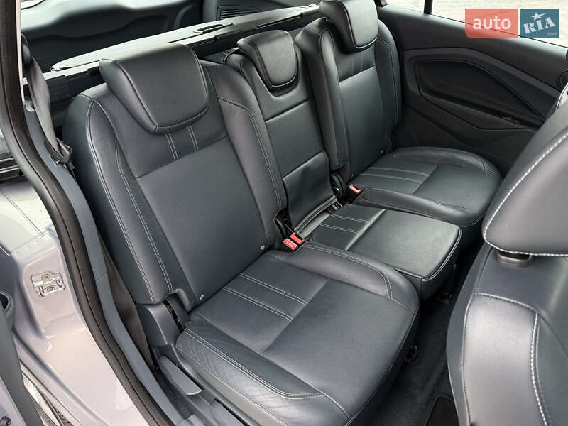 Минивэн Ford Grand C-Max 2011 в Стрые