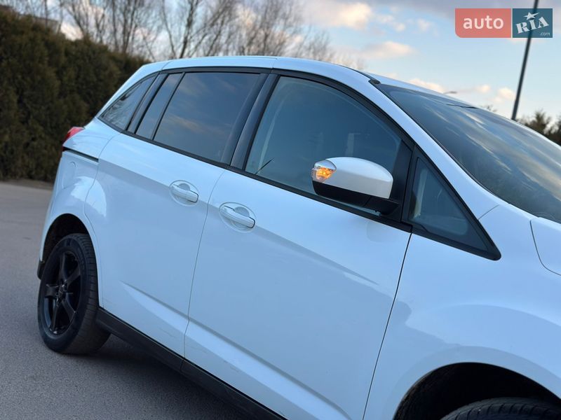 Минивэн Ford Grand C-Max 2017 в Дрогобыче