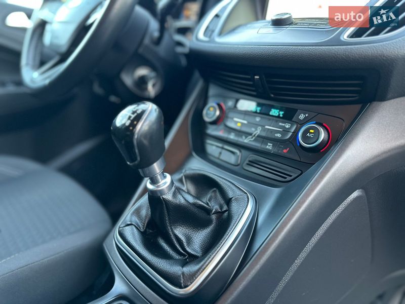 Минивэн Ford Grand C-Max 2017 в Дрогобыче