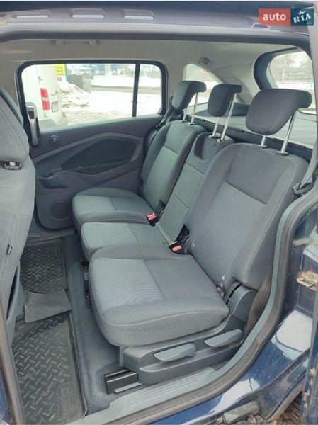 Минивэн Ford Grand C-Max 2012 в Самборе