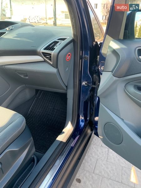 Мінівен Ford Grand C-Max 2010 в Дрогобичі