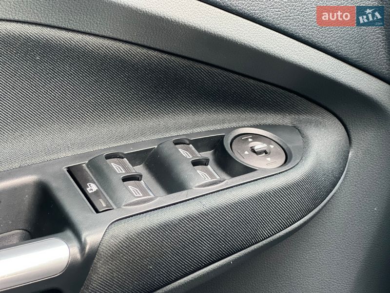 Минивэн Ford Grand C-Max 2012 в Стрые фото 38 Минивэн Ford Grand C-Max 2012 в Стрые