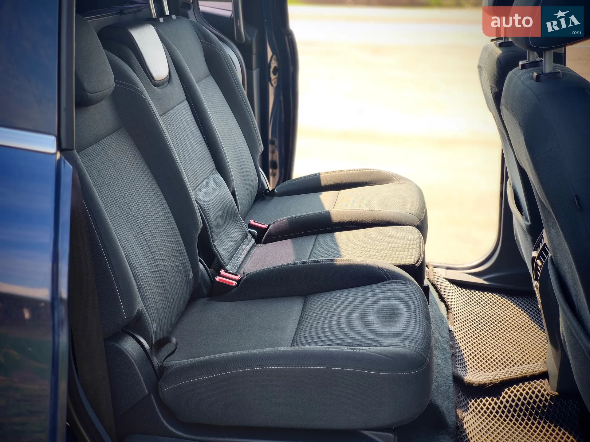 2012 Ford C-MAX - мініатюра 11