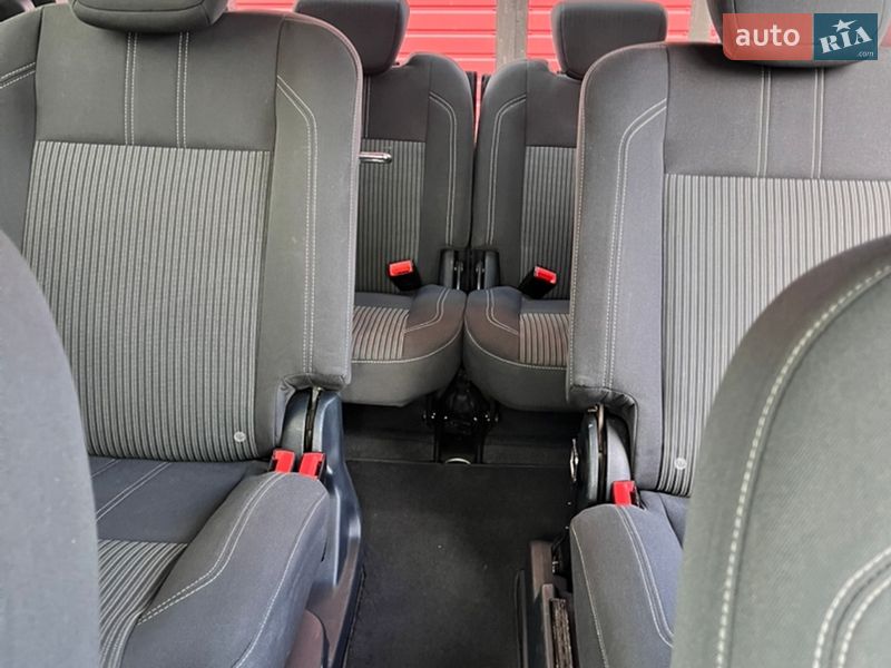 Мінівен Ford Grand C-Max 2010 в Дрогобичі