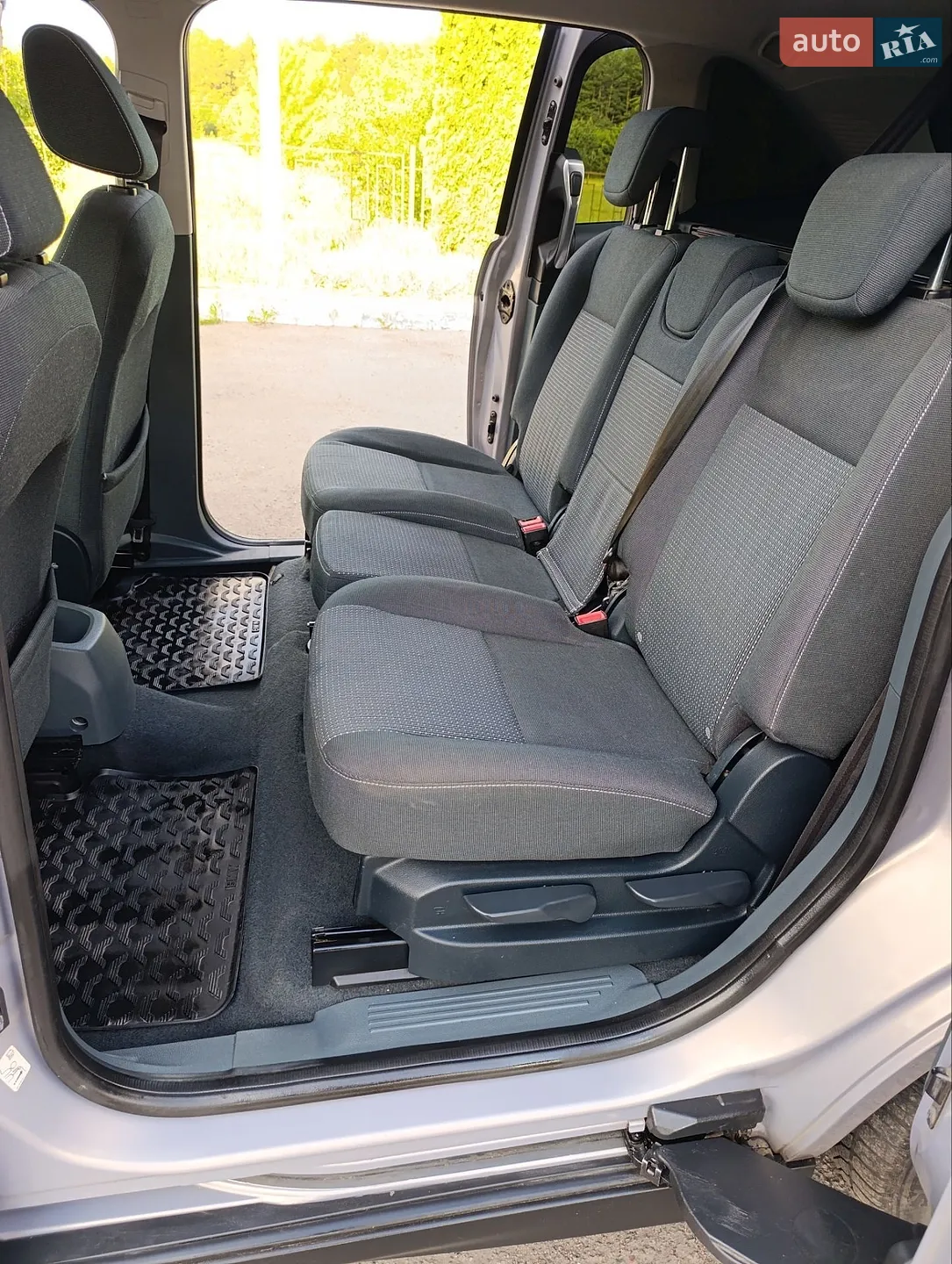 2010 Ford C-MAX - мініатюра 43