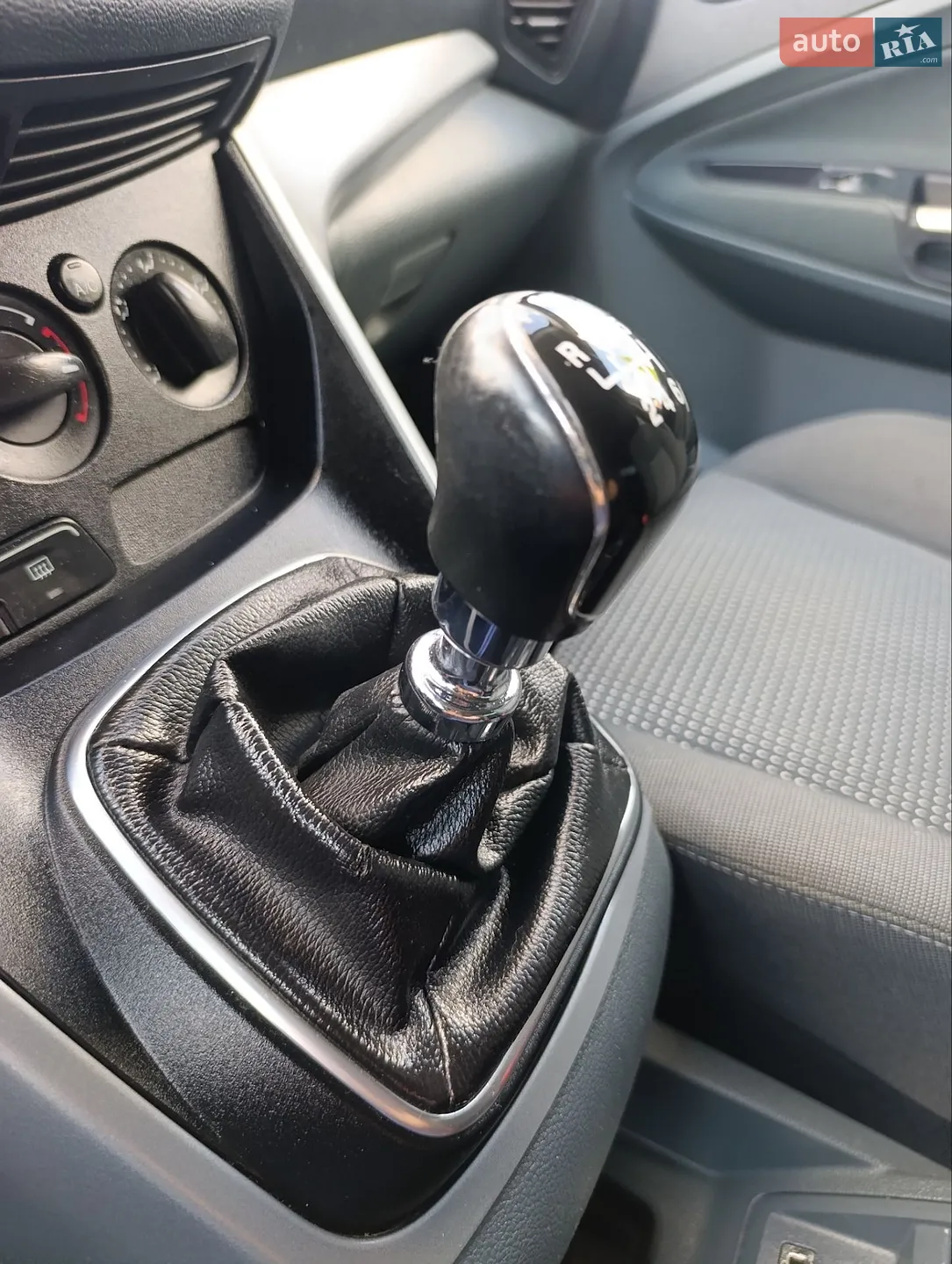2010 Ford C-MAX - мініатюра 53