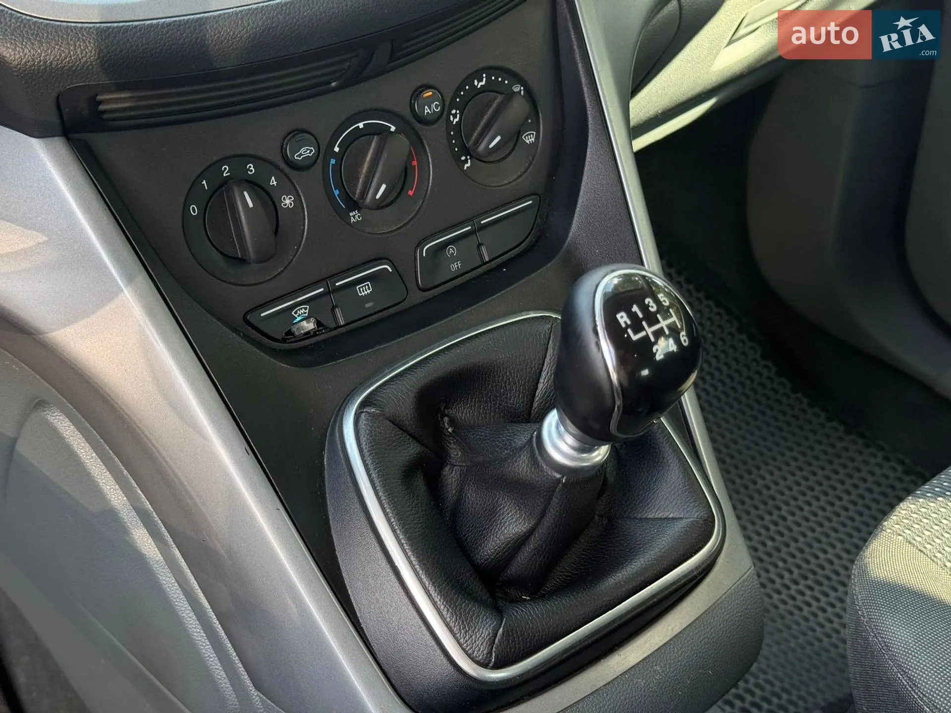 2011 Ford C-MAX - мініатюра 19