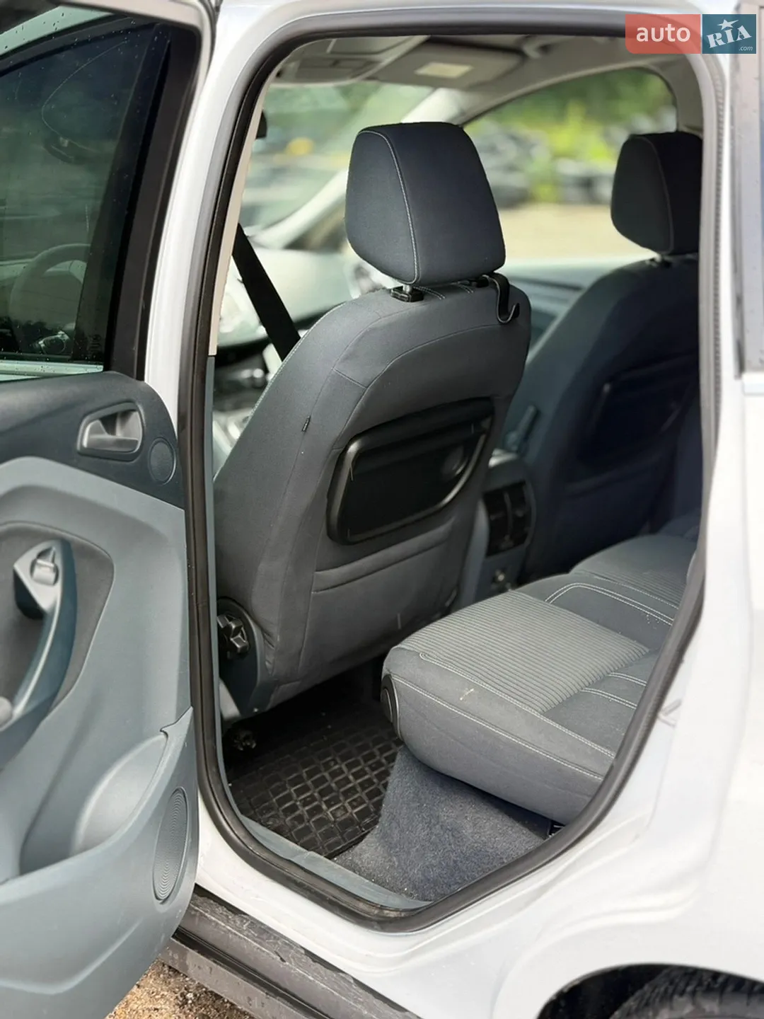 2011 Ford C-MAX - мініатюра 14
