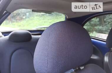 Хетчбек Ford KA 2001 в 