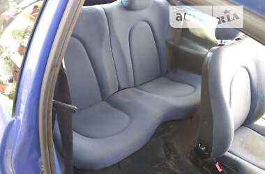 Хетчбек Ford KA 2001 в 